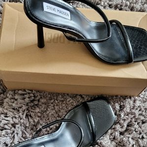 STEVE MADDEN Ballet Snake Size 11